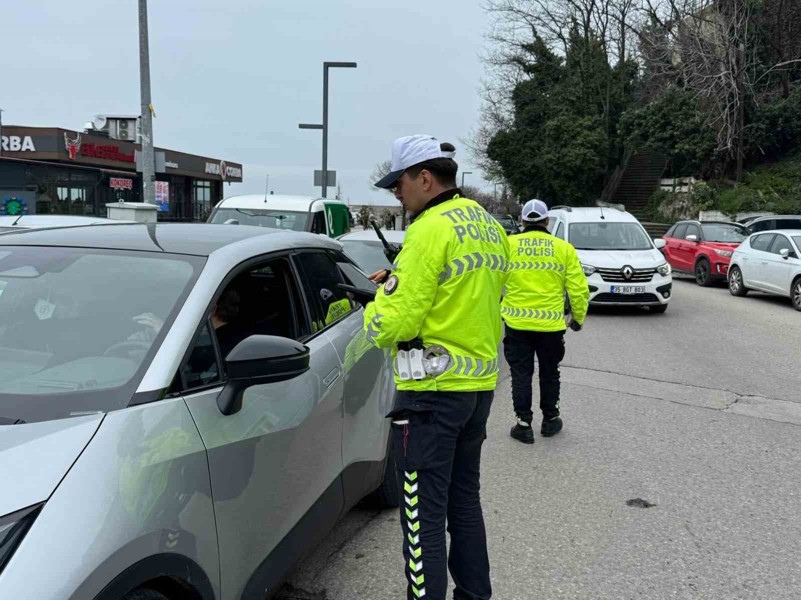 Zonguldak’ta trafik polislerinden denetim