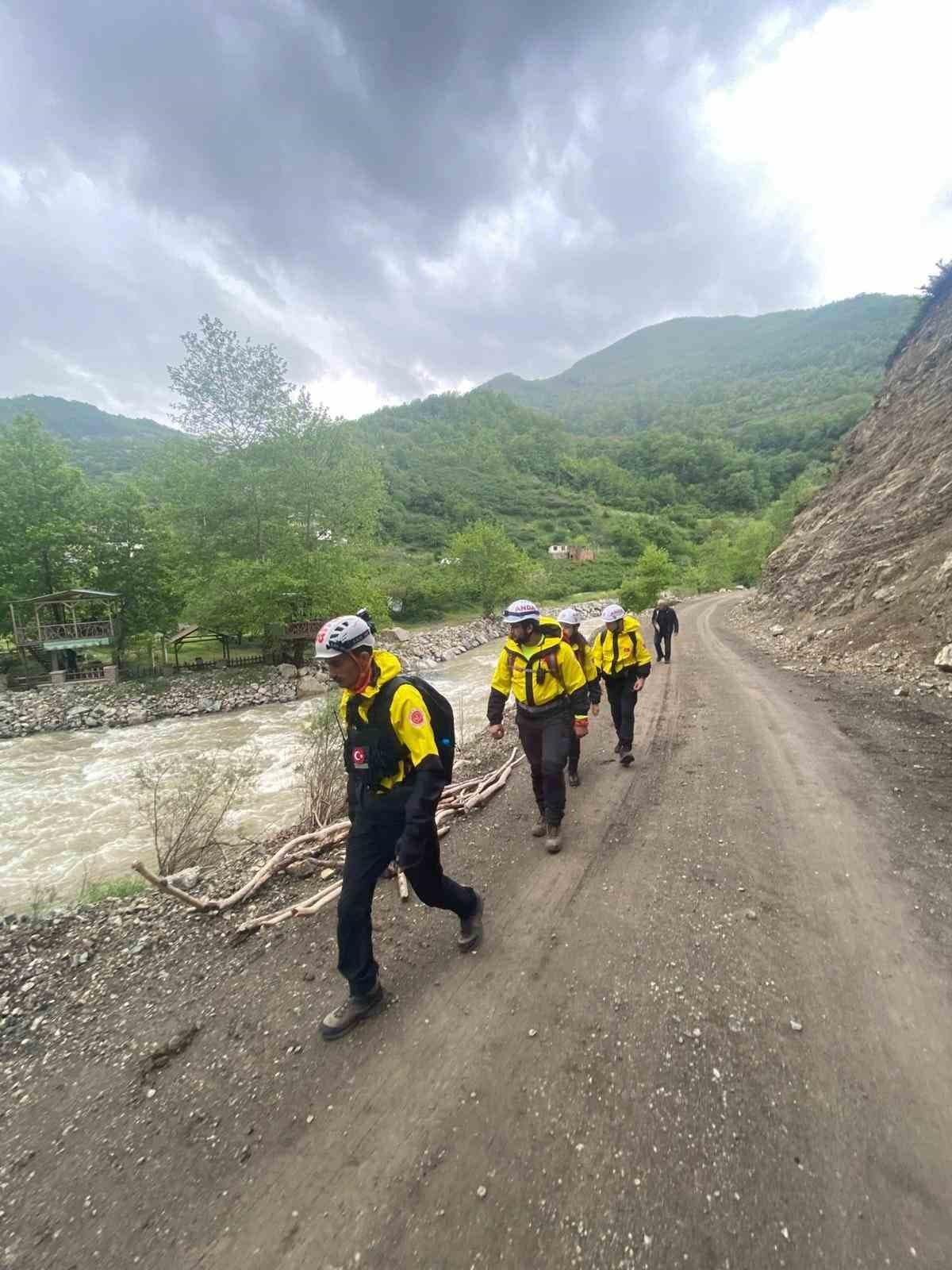 Samsun’da kaybolan 85 yaşındaki vatandaşı arama çalışması başlatıldı