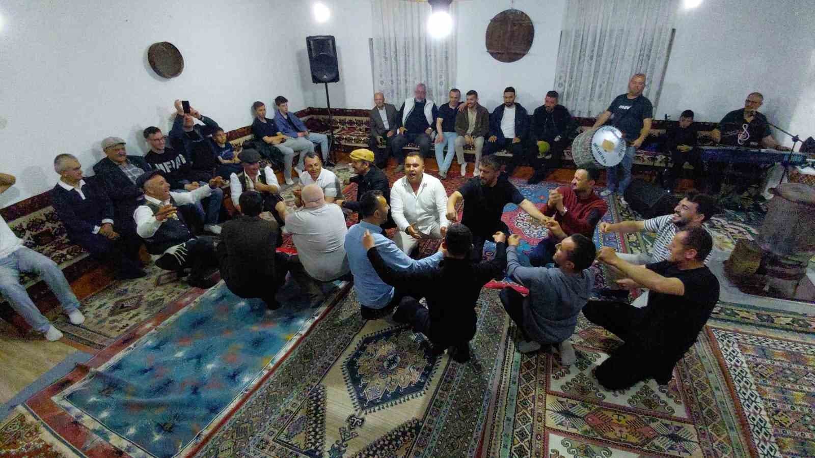 Osmanlı döneminden kalma geleneksel oyunlar yüzleri güldürdü