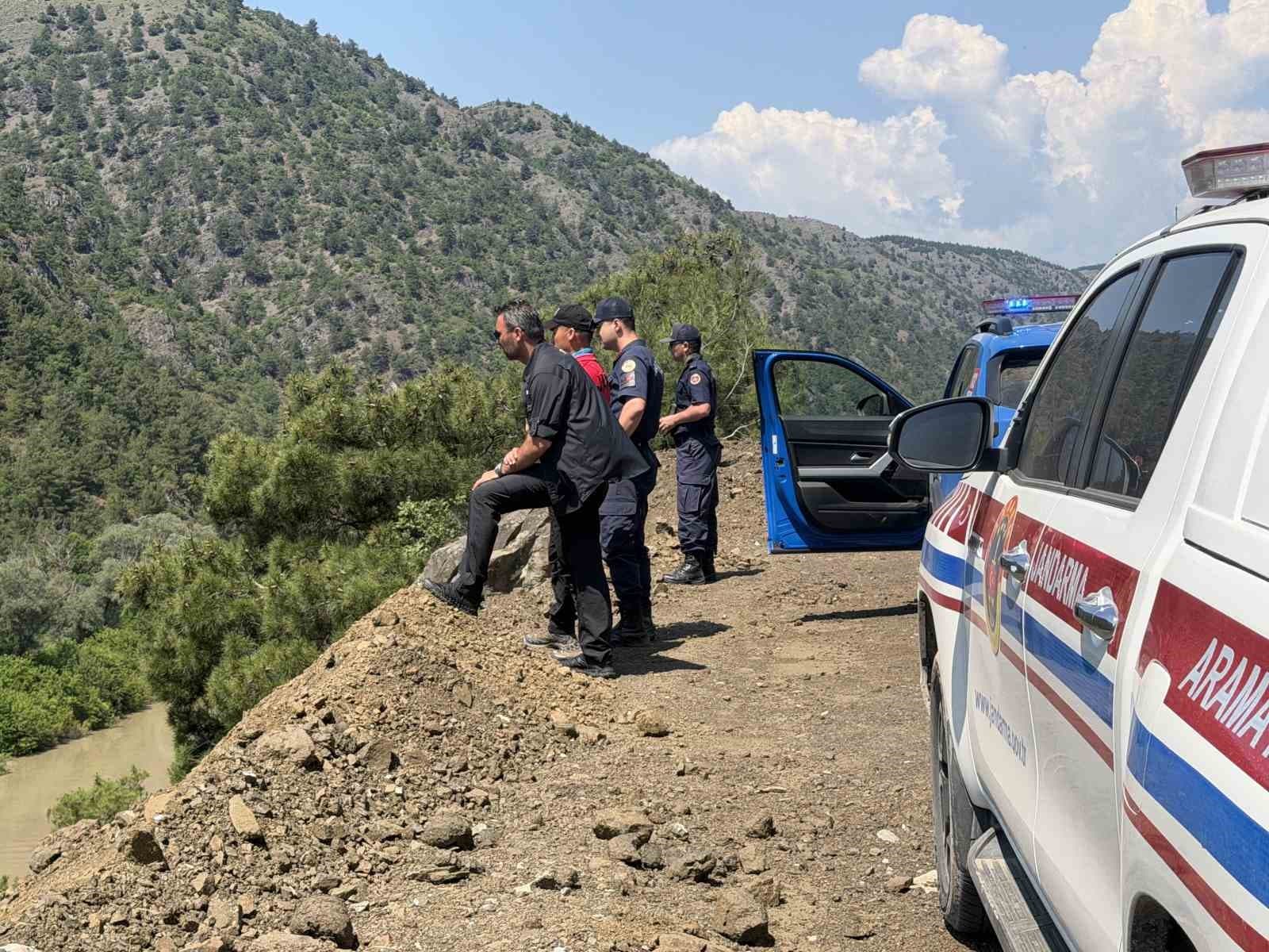 Kelkit Çayı’nda kaybolan genci arama çalışmaları 8’inci günde sürüyor