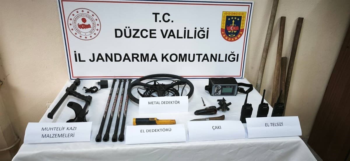 Yığılca’da kaçak kazıya Jandarma baskını
