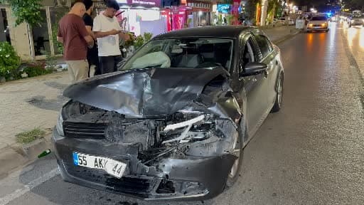 Samsun’da otomobil hafif ticari araca arkadan çarptı: 1 yaralı