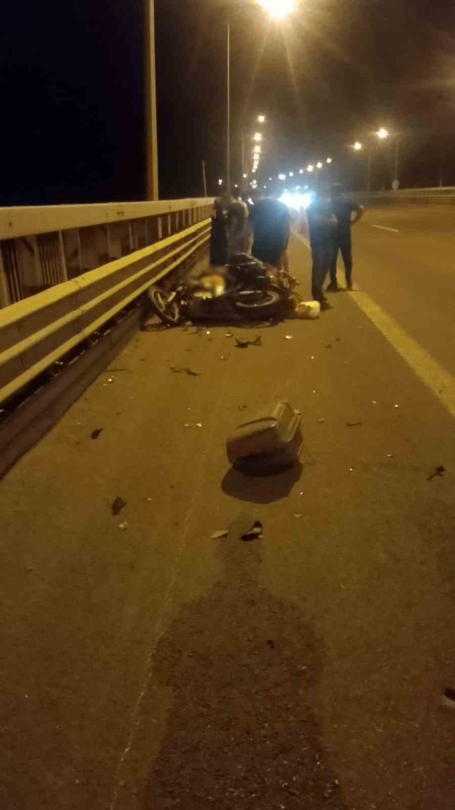 Bolu’da kamyona arkadan çarpan motosikletin sürücüsü hayatını kaybetti