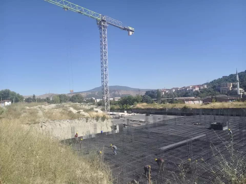 Adalet Sarayı'nda inşaat çalışmaları yeniden başladı