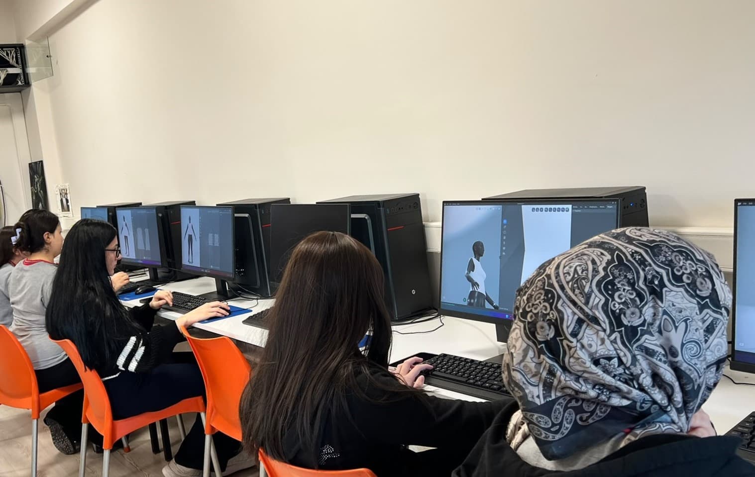 Tokat’ta geleceğin moda tasarımcılarına dijital dönüşüm desteği