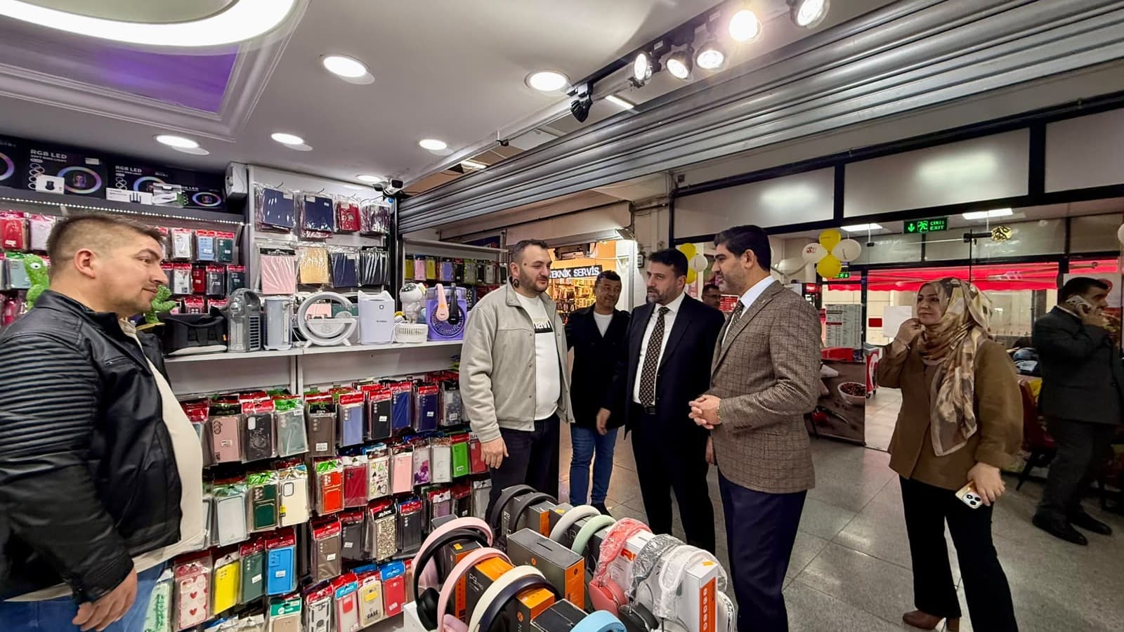 AK Parti Heyetinden Mako İş Hanı Esnafına Ziyaret