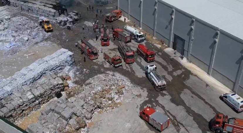 Çaycuma kağıt fabrikasındaki yangın söndürüldü