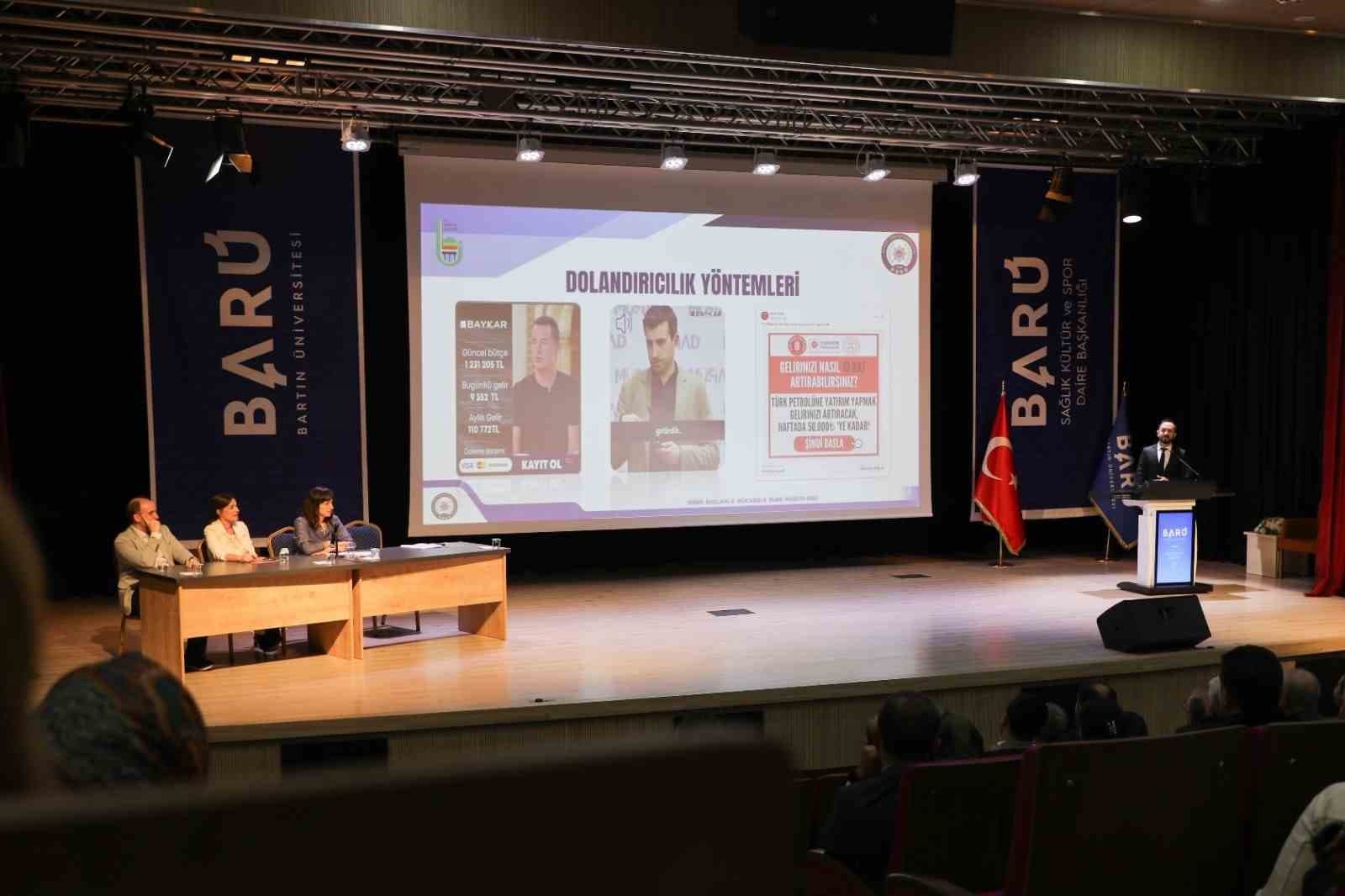 Dijital dünyanın insan hakları üzerindeki tesirleri anlatıldı