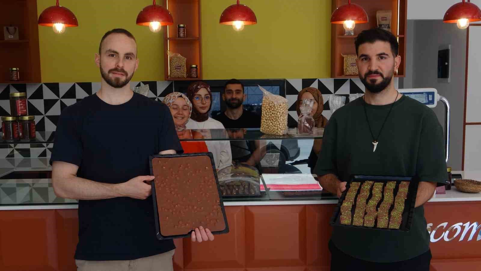 Dijital dünyadan çikolata atölyesine