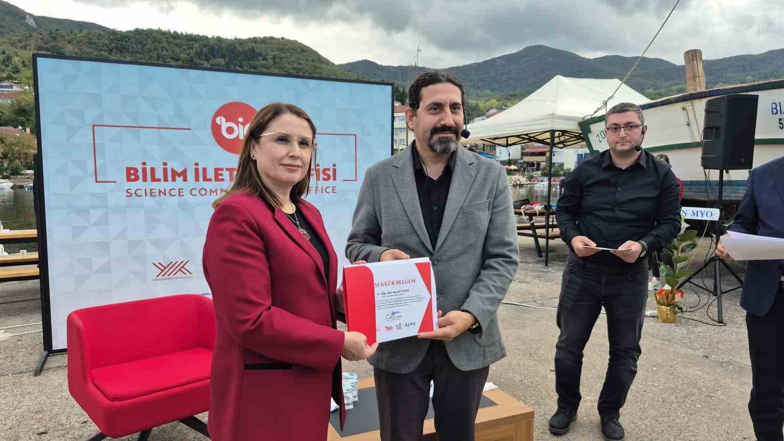 BARÜ’nün bilim kafe etkinliğinde ahşap gemiciliğin tarihçesi anlatıldı
