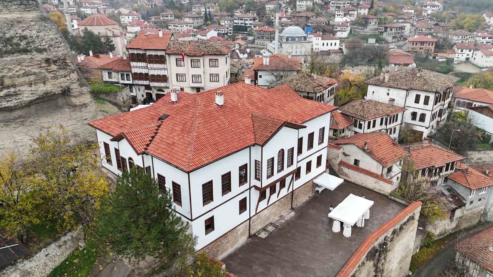 Tarihi rüştiye binası "Kalealtı Eğitim ve Kent Tarihi Müzesi"ne dönüştü