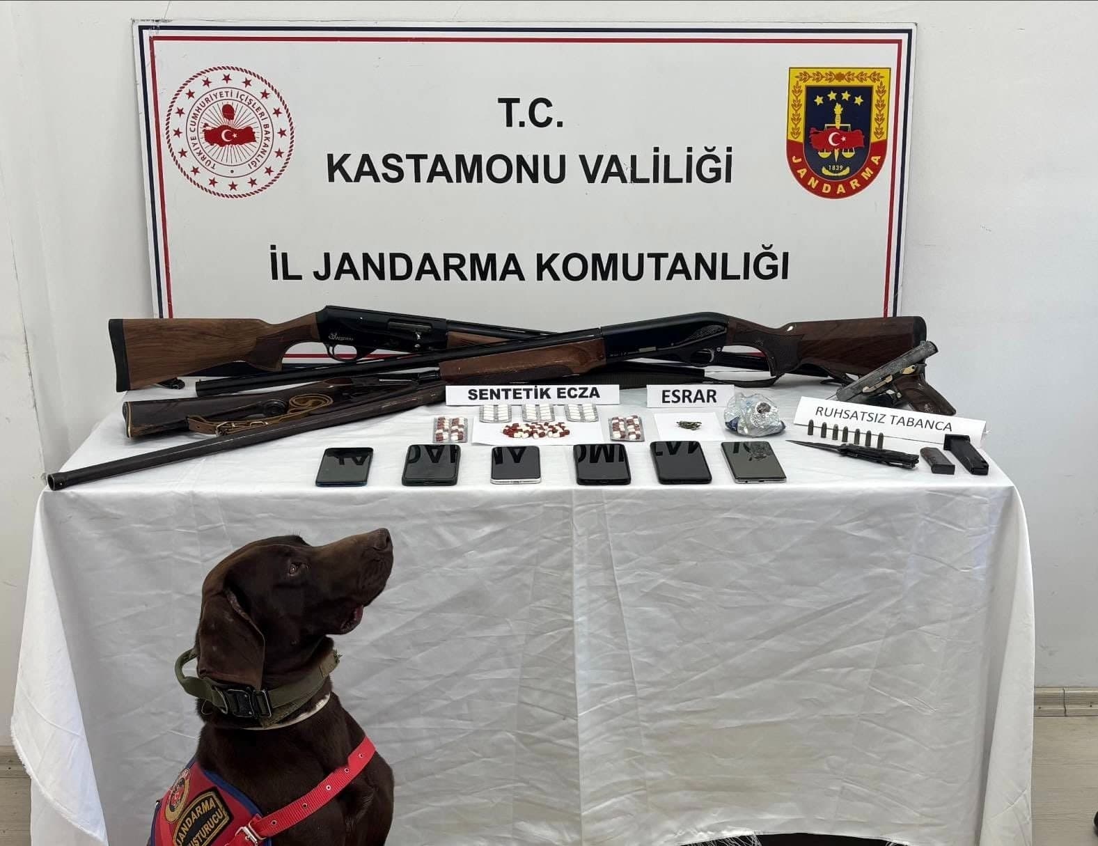 Kastamonu’da uyuşturucu operasyonu: 3 tutuklama