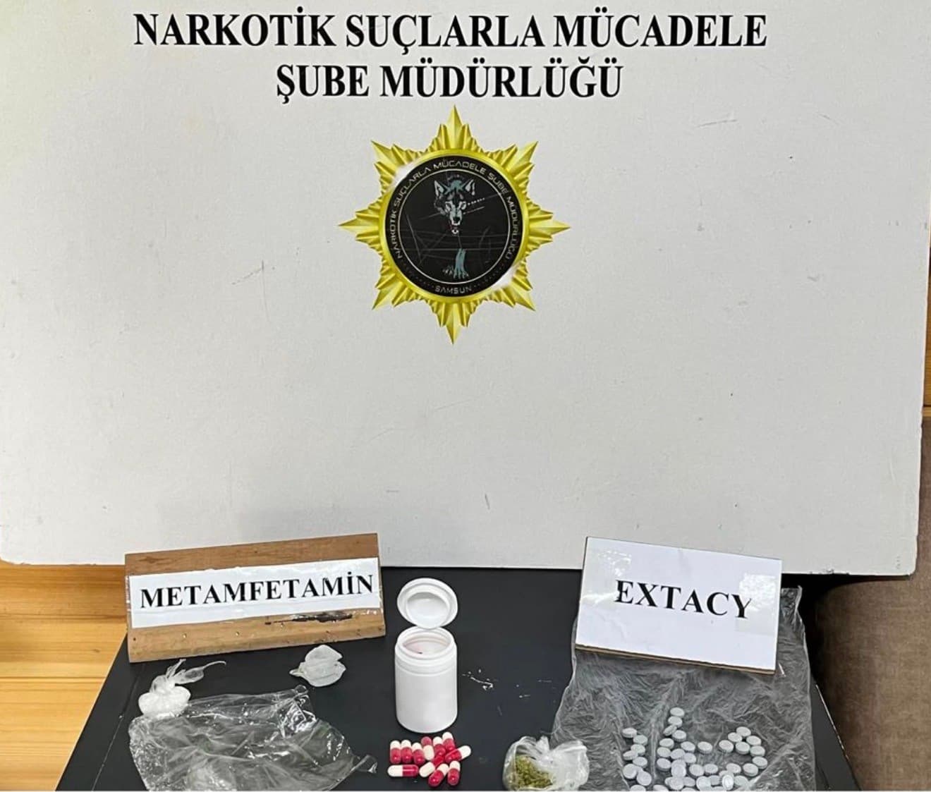 Uyuşturucu operasyonunda zehir tacirlerine darbe