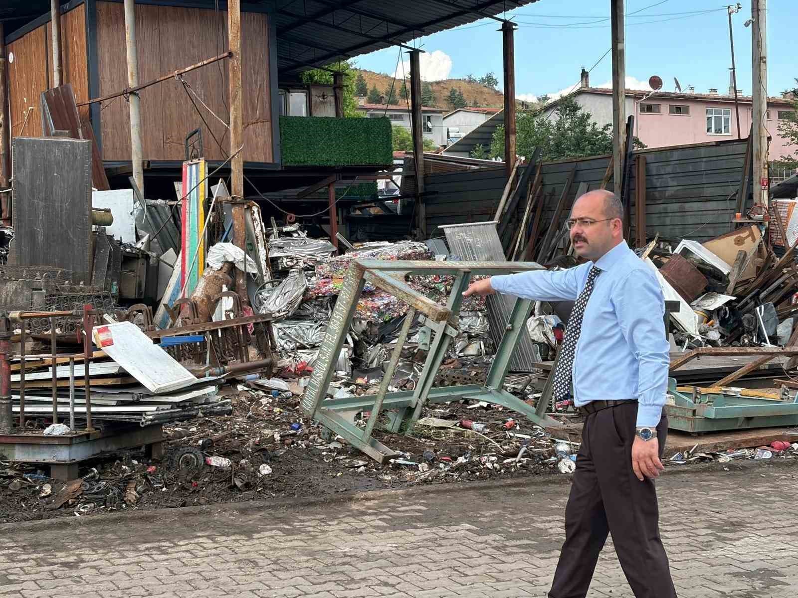 Tosya Belediyesi’nden Oto Sanayi Bölgesi’nde çevre temizliği