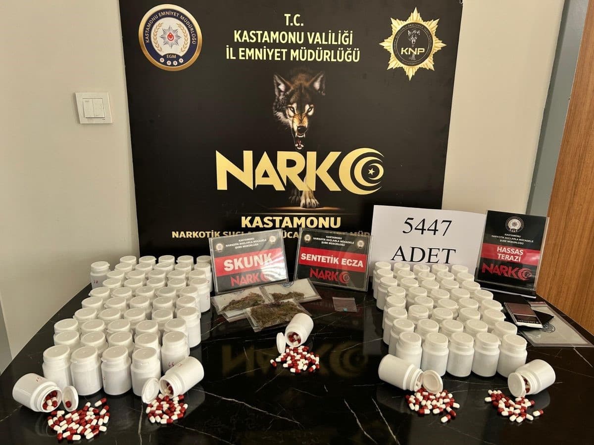 Uyuşturucu operasyonu davasında 3 sanığa 15’er yıl hapis cezası