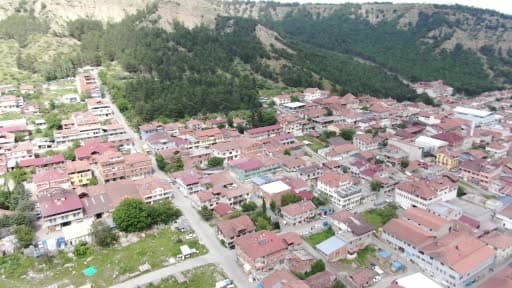 Küçük bir odada hayal ile başladı, epoksi reçinesi mesleği oldu
