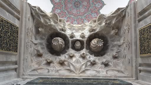 540 yıllık caminin kapısındaki gizemli baykuş başlığı