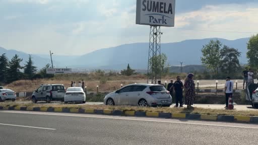 D100’de otomobil su kanalına çarptı: 2 ölü, 4 yaralı